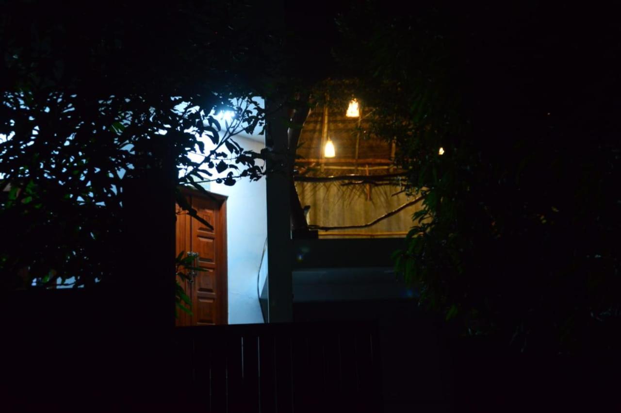 Blue Berry Villa Хиккадува Экстерьер фото